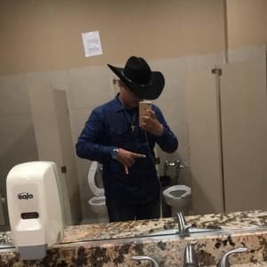 Meet your Posher, Gilbert